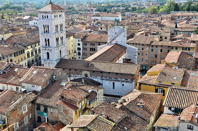 2. Lucca
